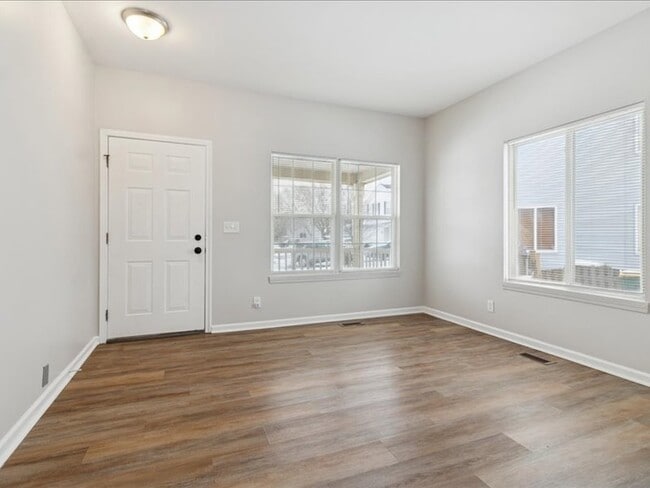 Building Photo - 14228 S Napa Cir