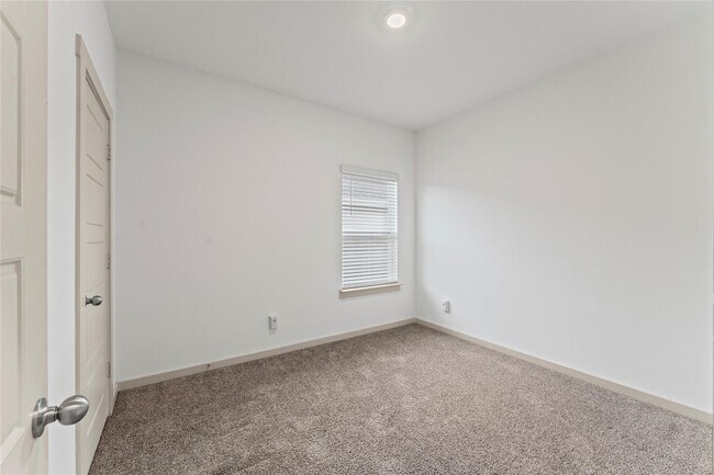 Building Photo - 12512 Newport Arch Ln