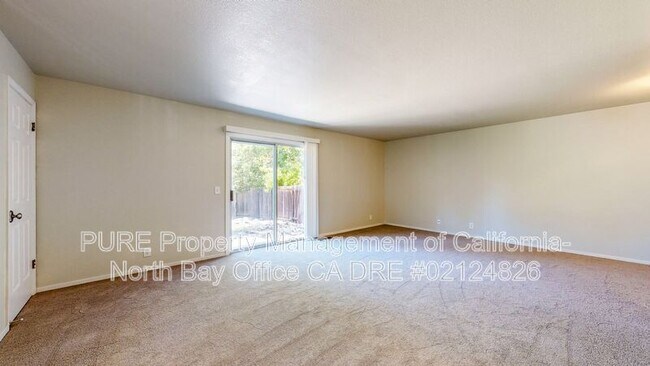 Building Photo - 5075 Charmian Dr