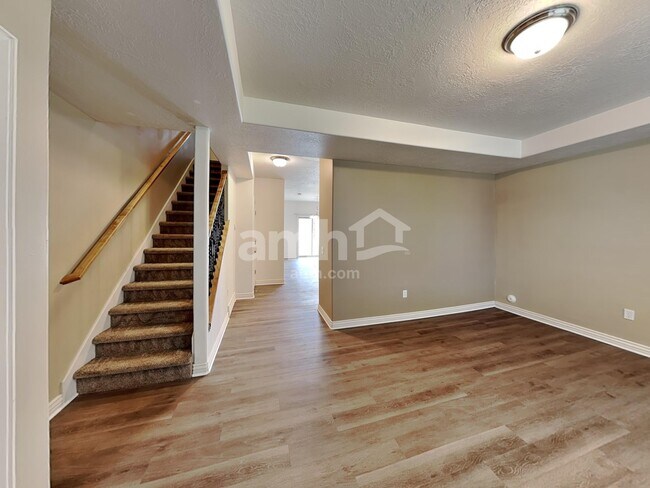 Building Photo - 247 Boston Dr