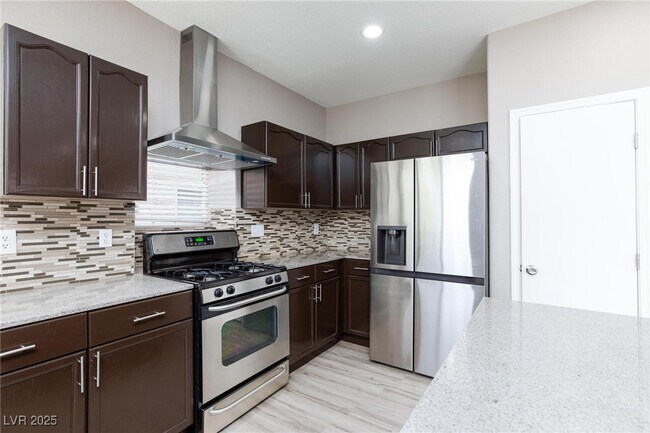 Building Photo - 6813 Baby Jade Ct