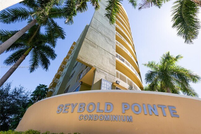 Building Photo - 816 NW 11th St