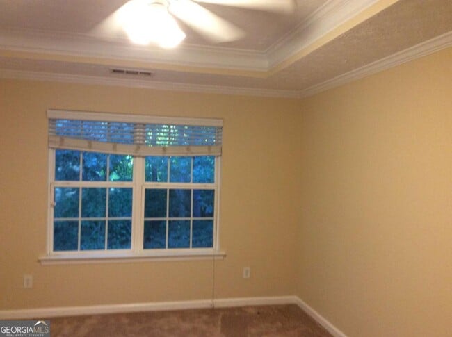 Building Photo - 4015 Yellow Pine Ct