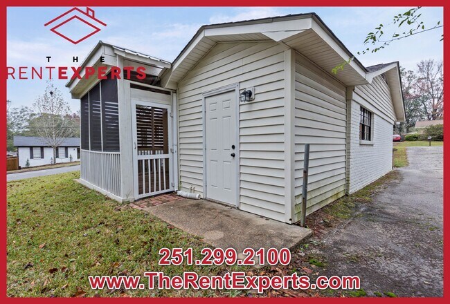 Building Photo - 5925 Couton Dr