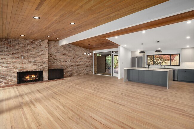 Building Photo - 4148 Boulevard Pl