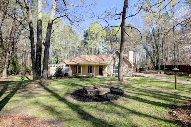 Building Photo - 240 Browns Hill Ct