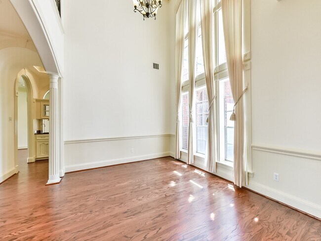 Building Photo - 166 E Capstone Cir