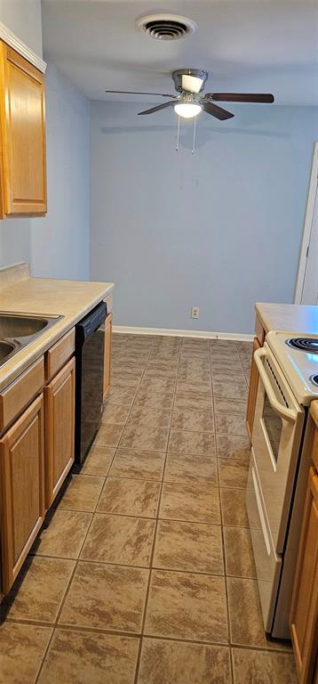 Building Photo - 1411 Braes Ridge Dr