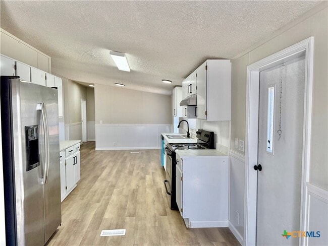 Building Photo - 1414 Mohican Trail