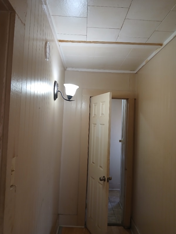 Building Photo - 505 E Main St