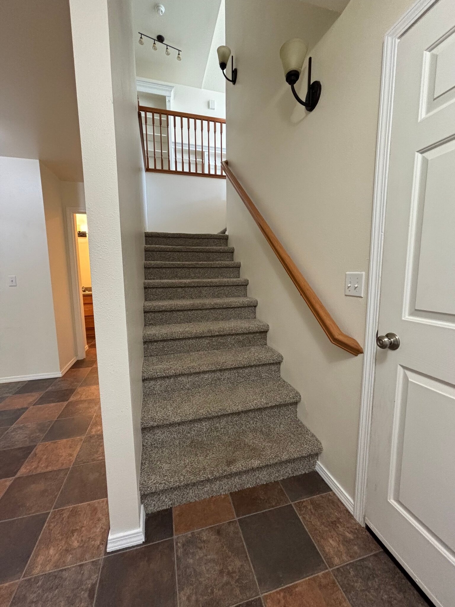 Building Photo - 20713 Mountain Vista Dr
