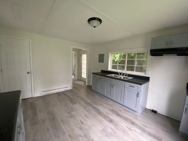 Building Photo - Newly remodeled home is located in Lancast...
