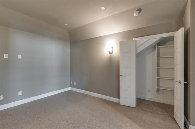 Building Photo - 2188 Passionflower Rd