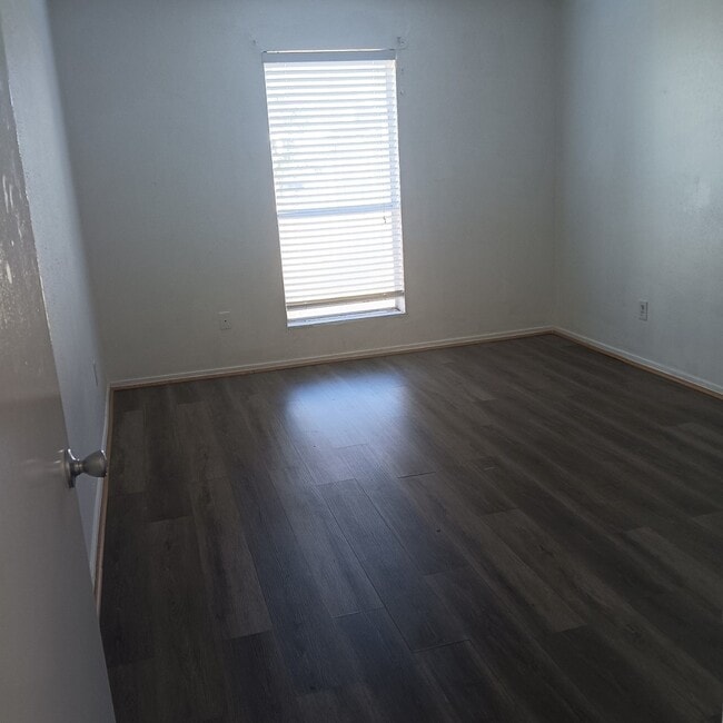 Building Photo - 14114 Old Village Ln