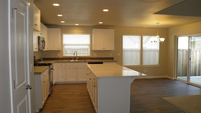 Building Photo - 20780 SE Shea Court