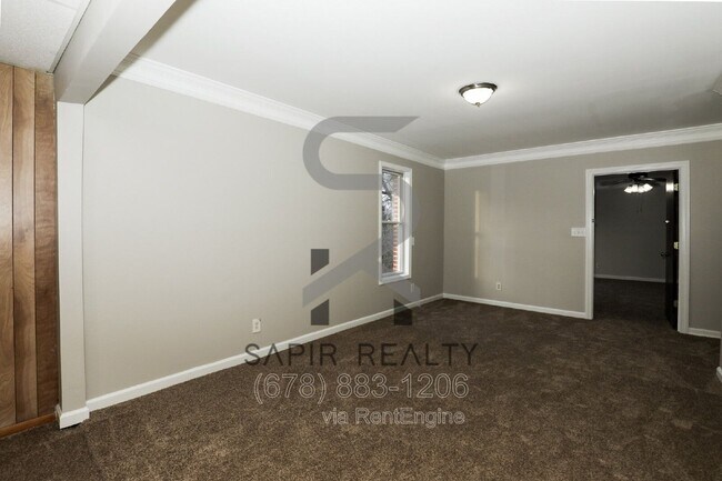 Building Photo - 1441 Blvd Lorraine SW