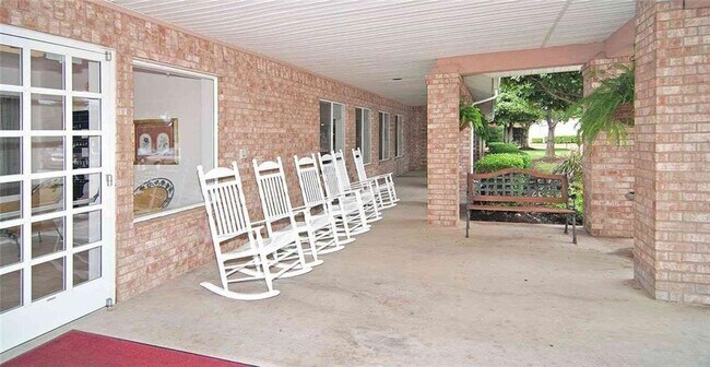 Building Photo - 3362 Forest Ln