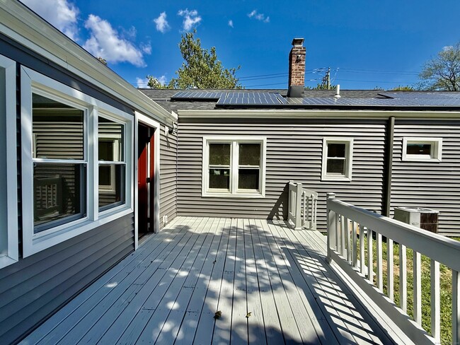 Building Photo - 194 Courtland Ave