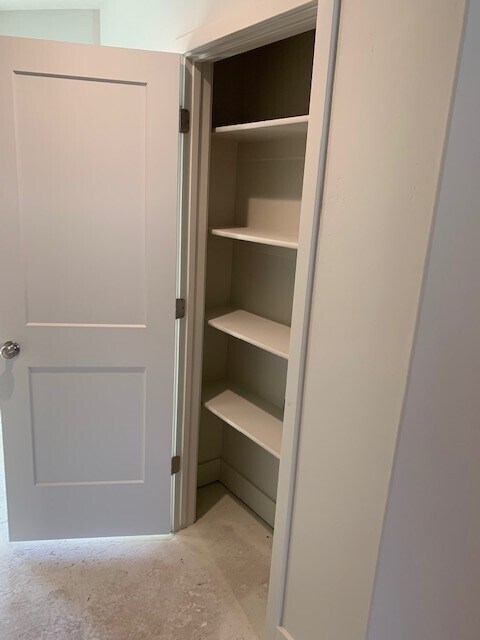 Building Photo - 88 E 250 N