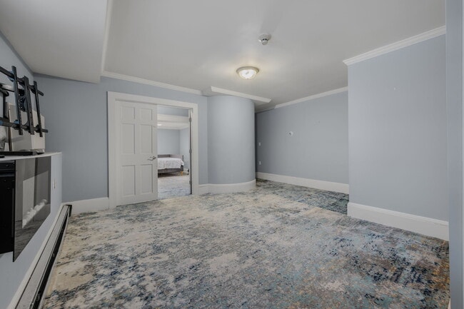 Building Photo - 9 Lyme St