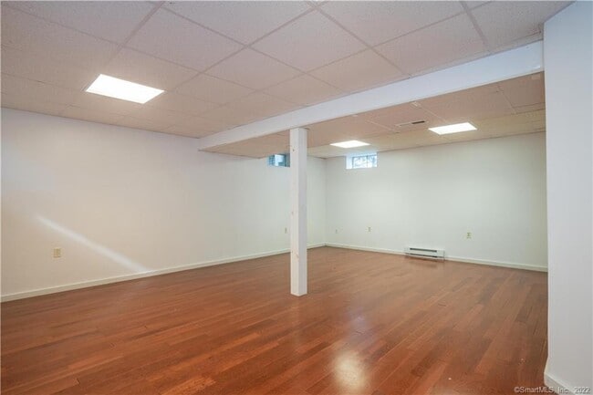 Building Photo - 47 Pepper Bush Ln