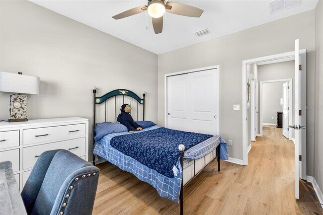 Building Photo - 33805 Astoria Cir