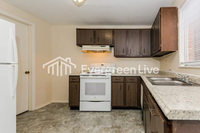 Building Photo - Coming Soon!