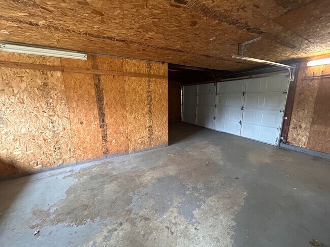 Building Photo - Beautiful 3 Bed, 2 Bath House Near Manito Park on South Hill!