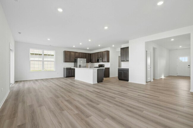 Building Photo - 1325 Fawnlily Cir
