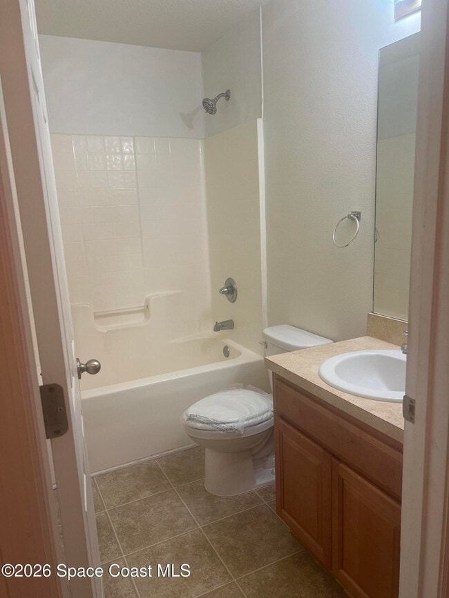 Building Photo - 241 Paquita Cir