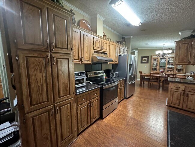 Building Photo - 13623 Avis Rd