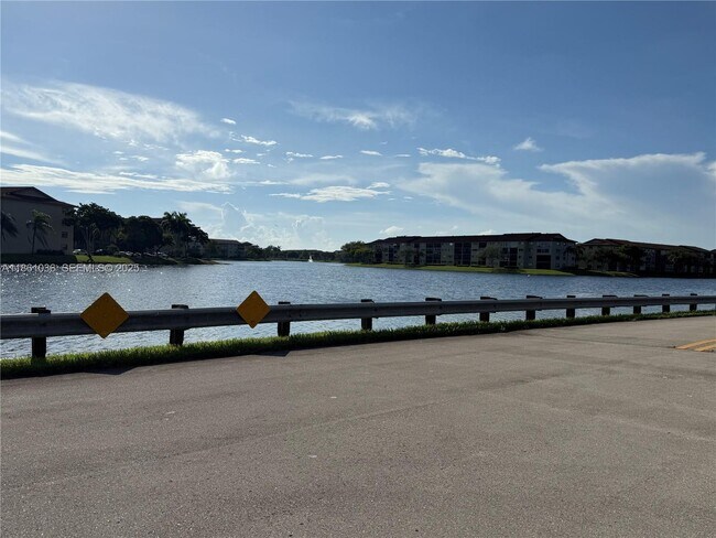 Building Photo - 1401 SW 135th Terrace