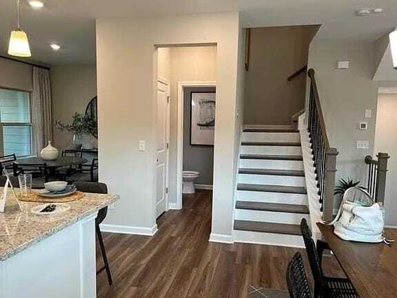 Building Photo - 705 Brecklin Ln