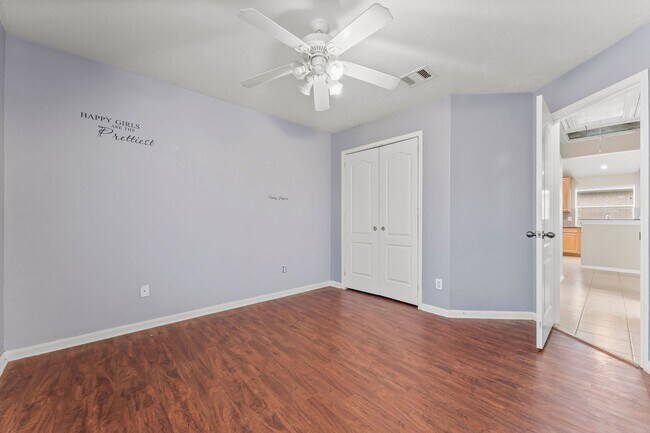 Building Photo - 30218 Deleon Fields Dr