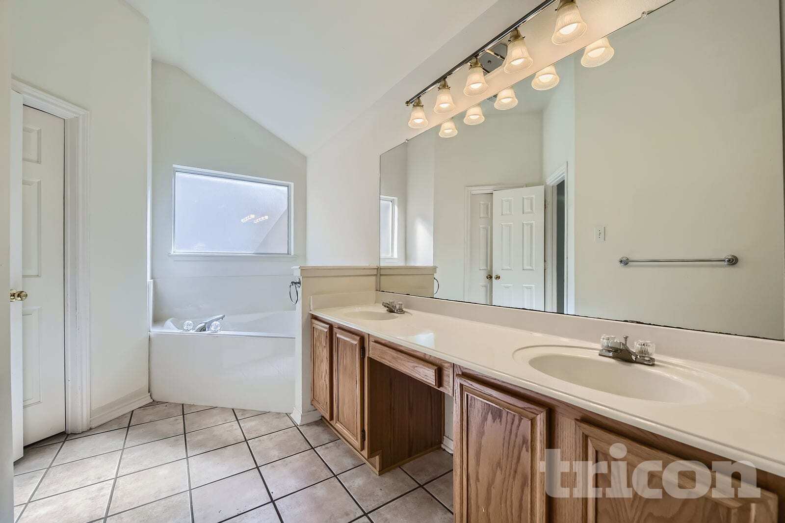 Building Photo - 5933 Sagebrush Trail