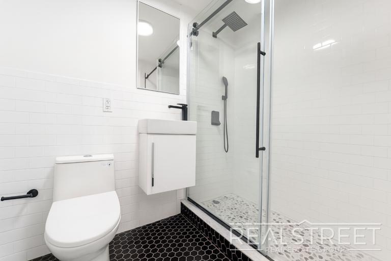 Building Photo - Brand New 2 Bed with Private Yard Bed Stuy...
