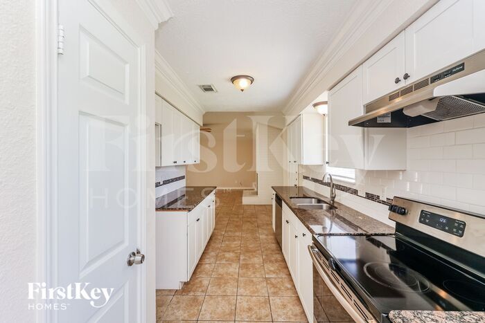Building Photo - 5447 Timpani Dr