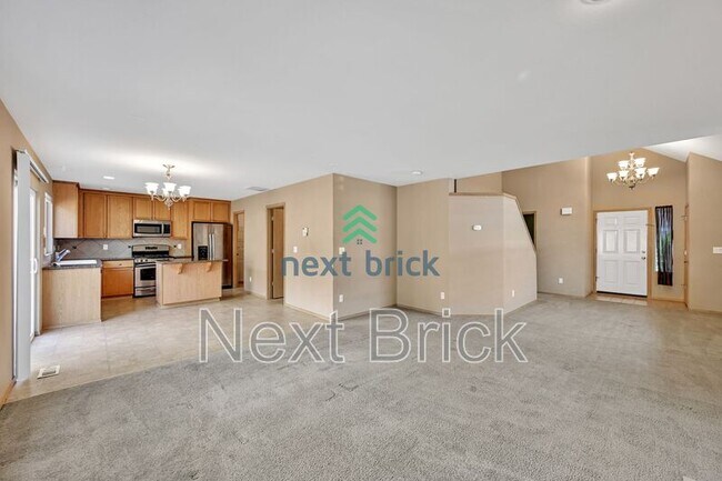 Building Photo - 19221 25th Dr SE