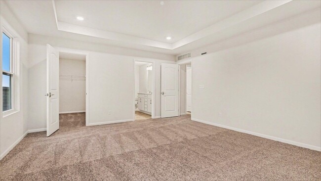 Building Photo - 1601 Salt Springs Dr