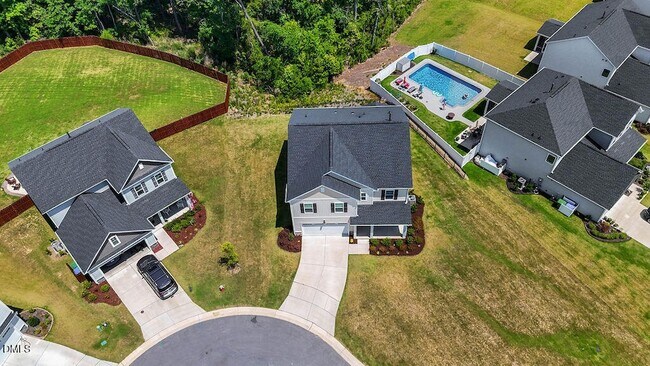 Building Photo - 1809 Delaney Hills Ln