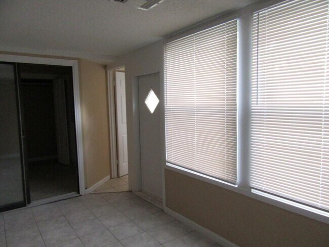 Building Photo - 1450 Turkey Ridge Rd