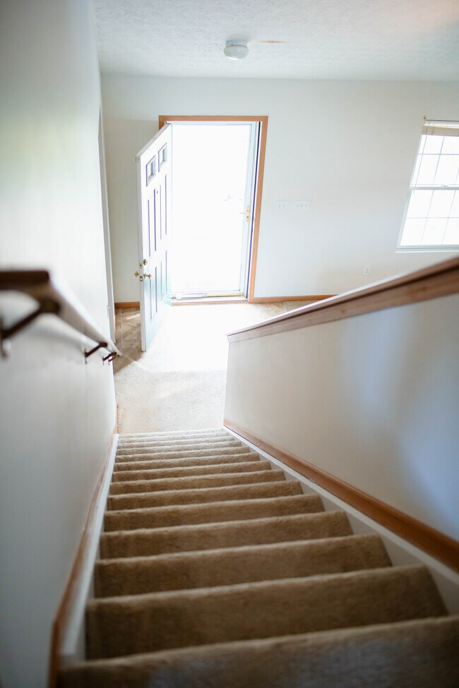 Building Photo - 5502 Poolbeg St