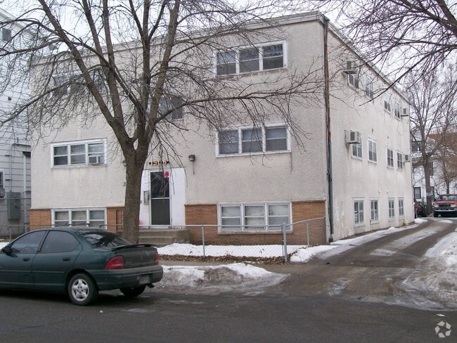 Building Photo - 1506 E 23rd St