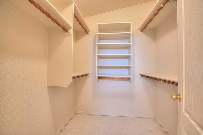 Building Photo - Ventana Ranch Gem! 3 Bedroom 2 Bath. Gate Community! Single Story with Large Backyard.