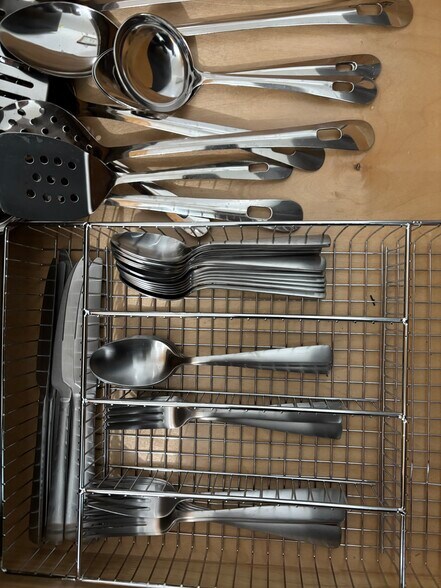 Building Photo - 329 E Mendocino Ave