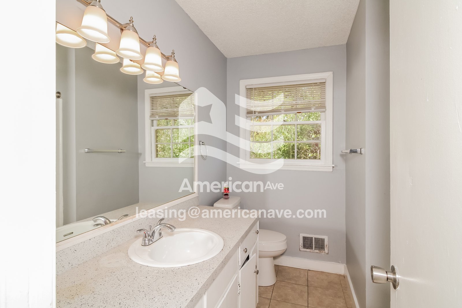 Building Photo - 125 Elberta Dr