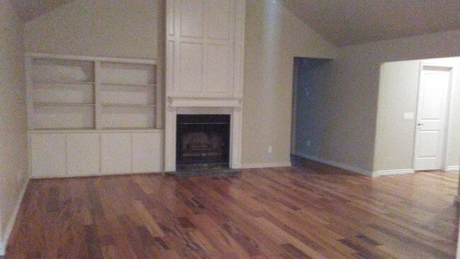 Building Photo - 3 bedroom home in Moore (OKC).