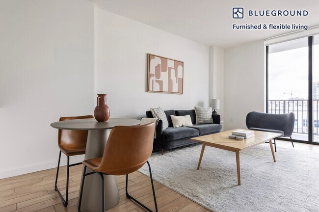 Building Photo - 1501 SW 37th Ave