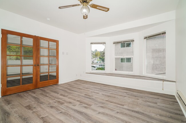 Building Photo - Modern Comfort Meets Classic Charm in This...