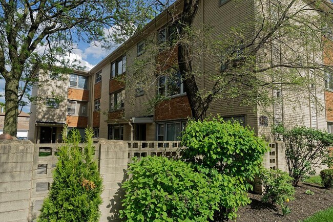 Primary Photo - 3515 S Harlem Ave
